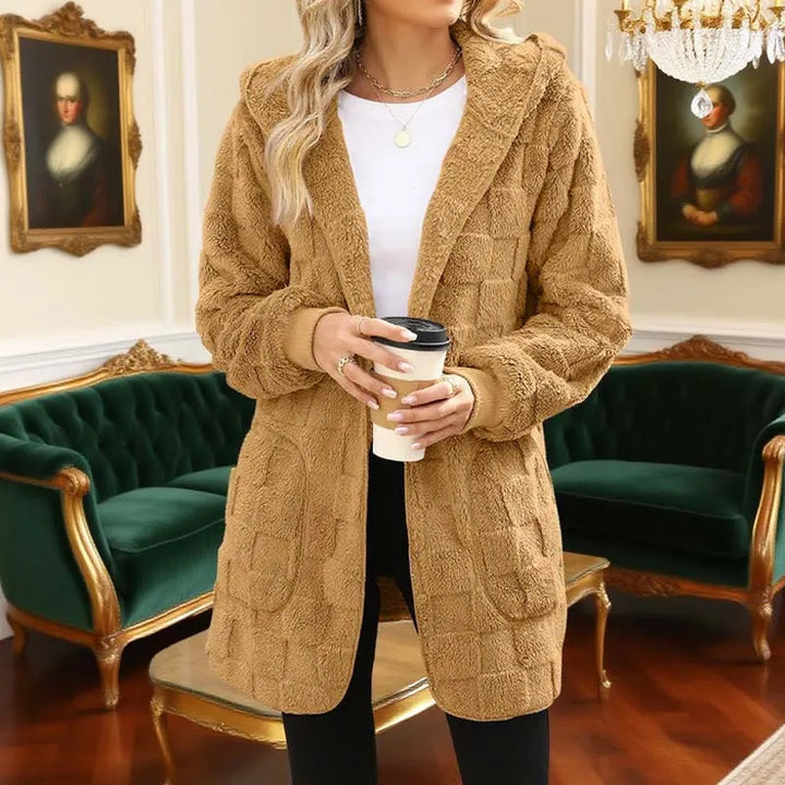 Zinnabelle - Plüschiger Kapuzen-Cardigan