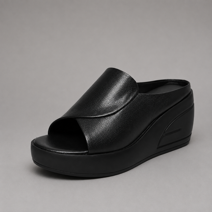 Alcinia - Stützende Slip-On-Keilsandalen