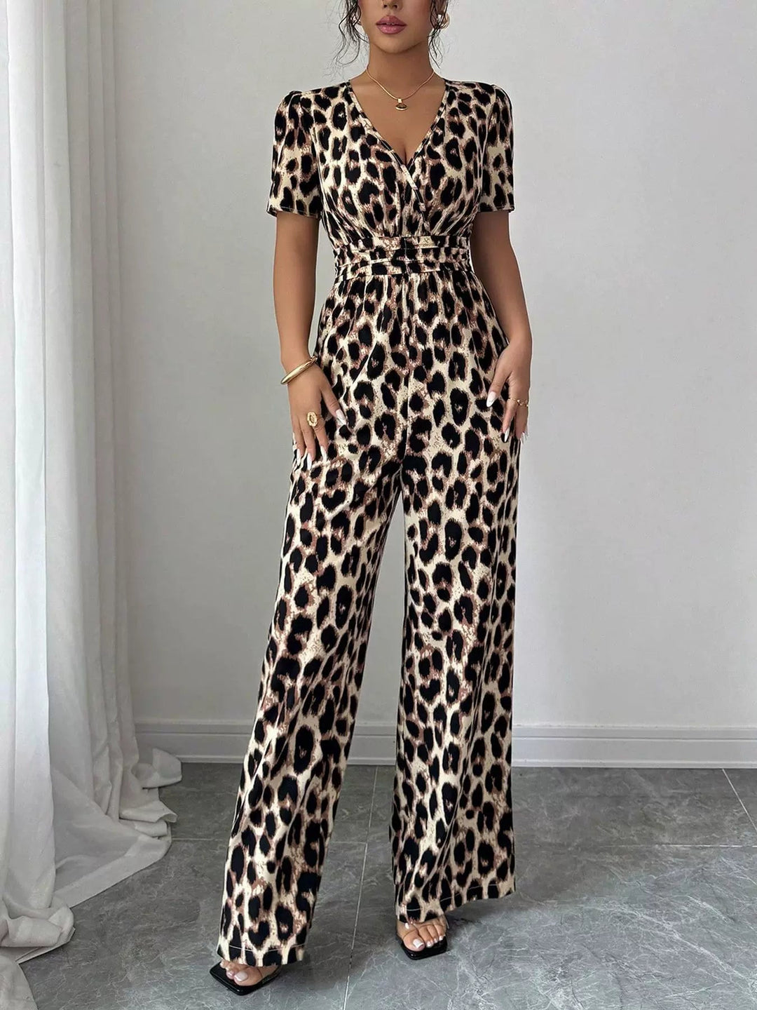 Eveliora - Eleganter Jumpsuit mit Tierdruck