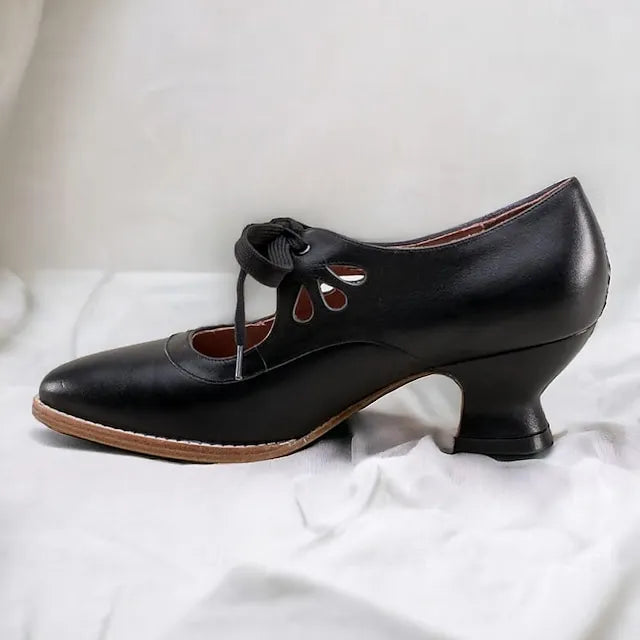 Veralyn - Vintage-Kitten-Heels zum Schnüren