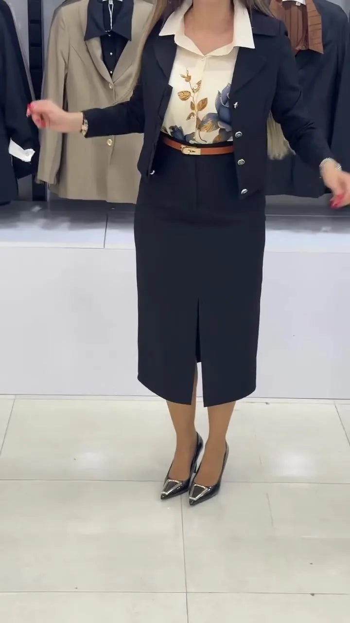 Xavina - Maßgeschneiderter Blazer-Rock-Zweiteiler