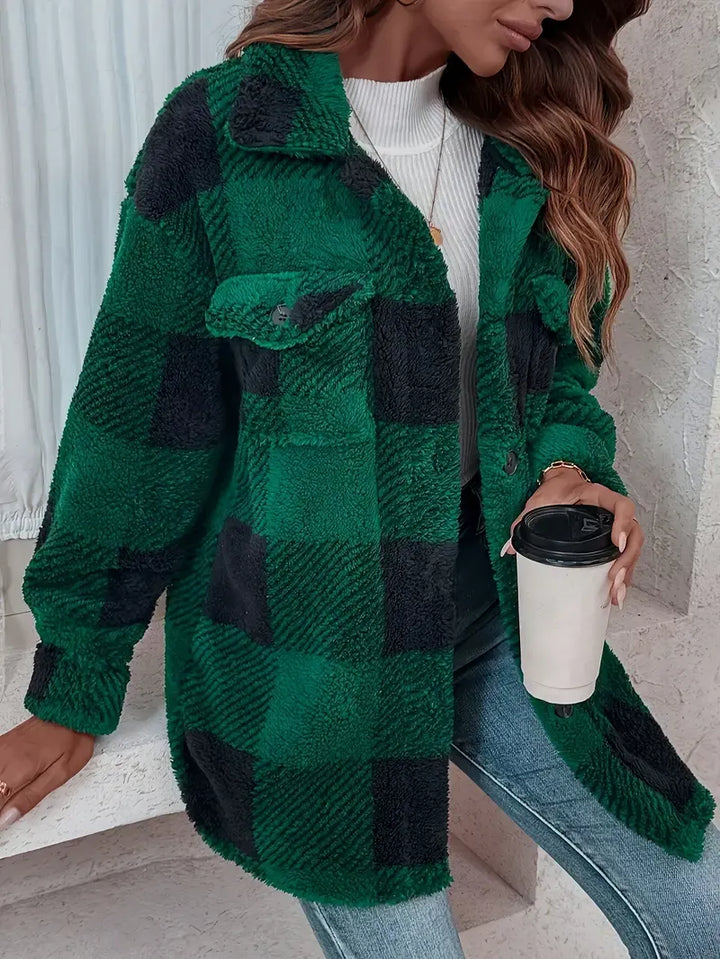 Emelisse - Kuscheliges kariertes Overshirt mit Knopfleiste