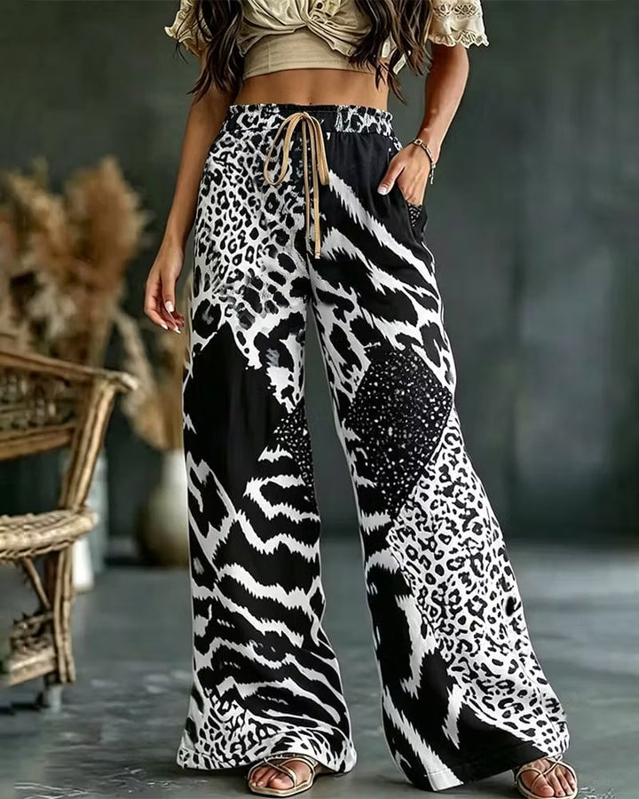 Elfrida - Weiche Patchwork-Hose mit Leopardenmuster und weitem Bein