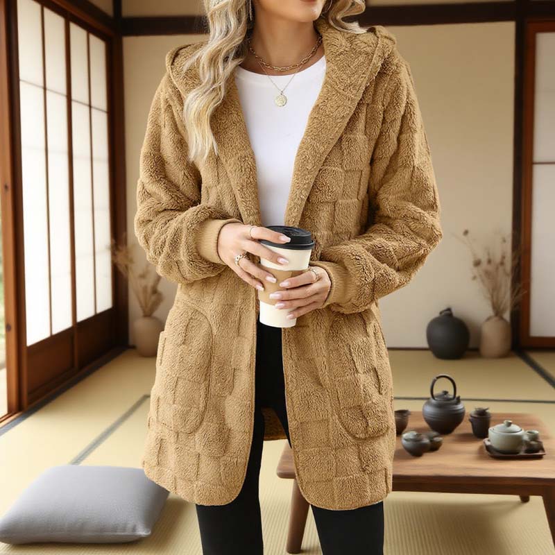 Zinnabelle - Plüschiger Kapuzen-Cardigan