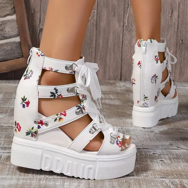 Gaelina - Florale Plateau-Sandalen zum Schnüren