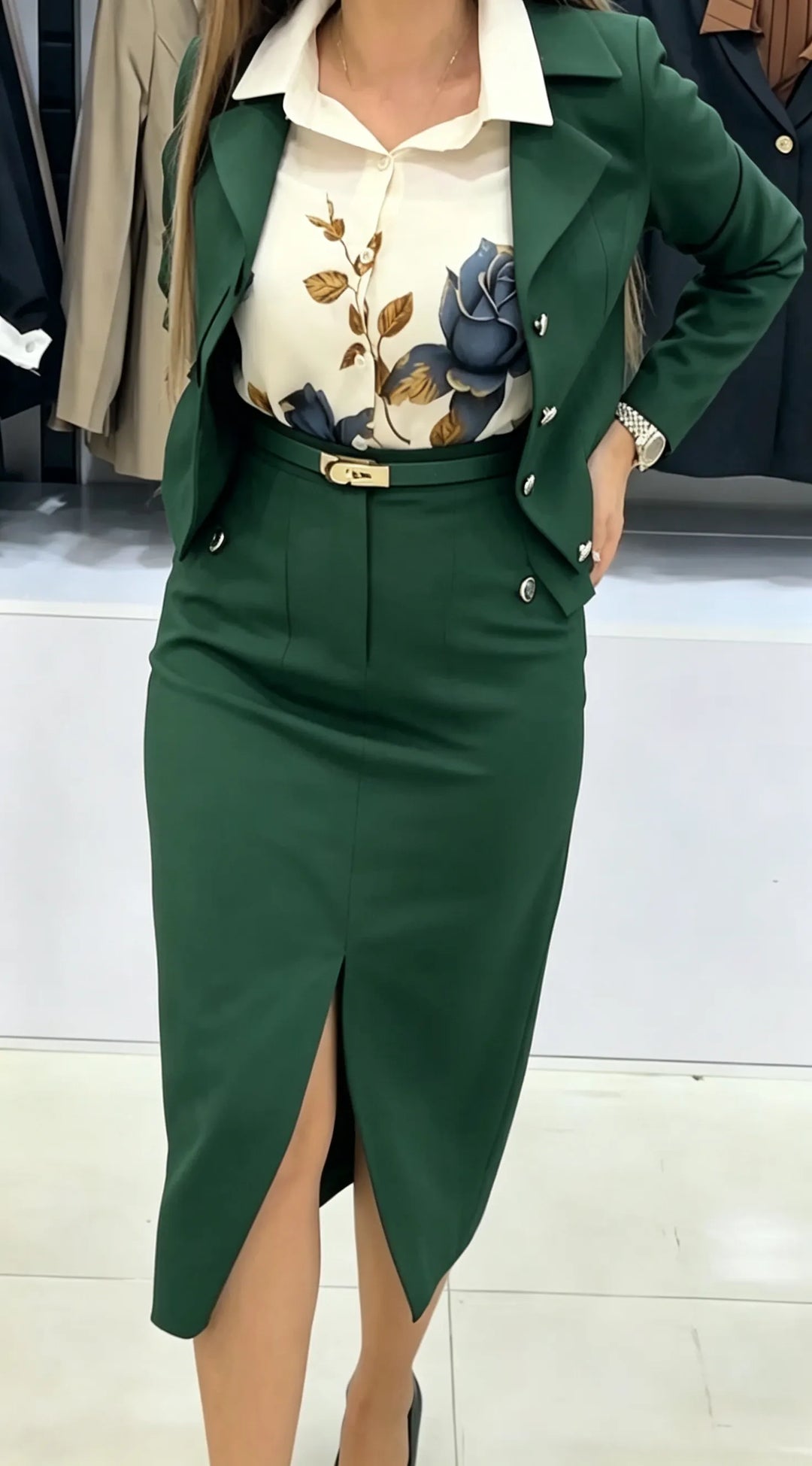 Xavina - Maßgeschneiderter Blazer-Rock-Zweiteiler