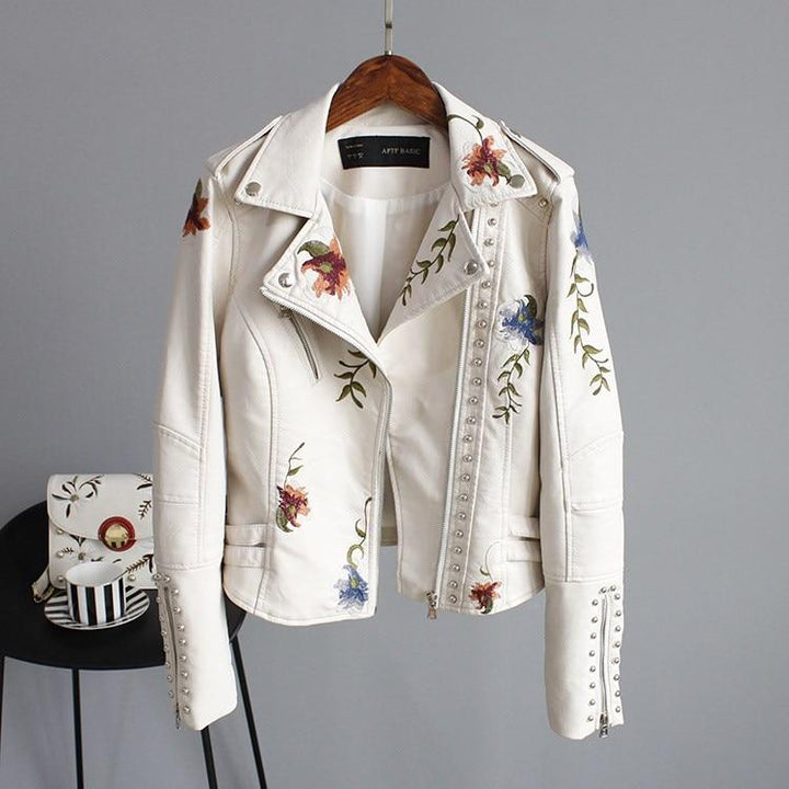Euphemia - taillierte, bestickte Jacke