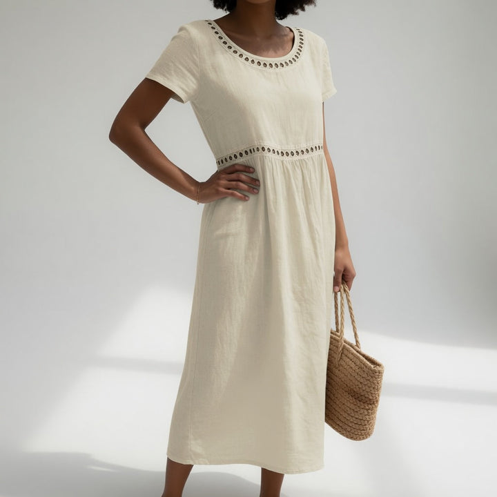 Anissa - Besticktes Softtouch-Midikleid