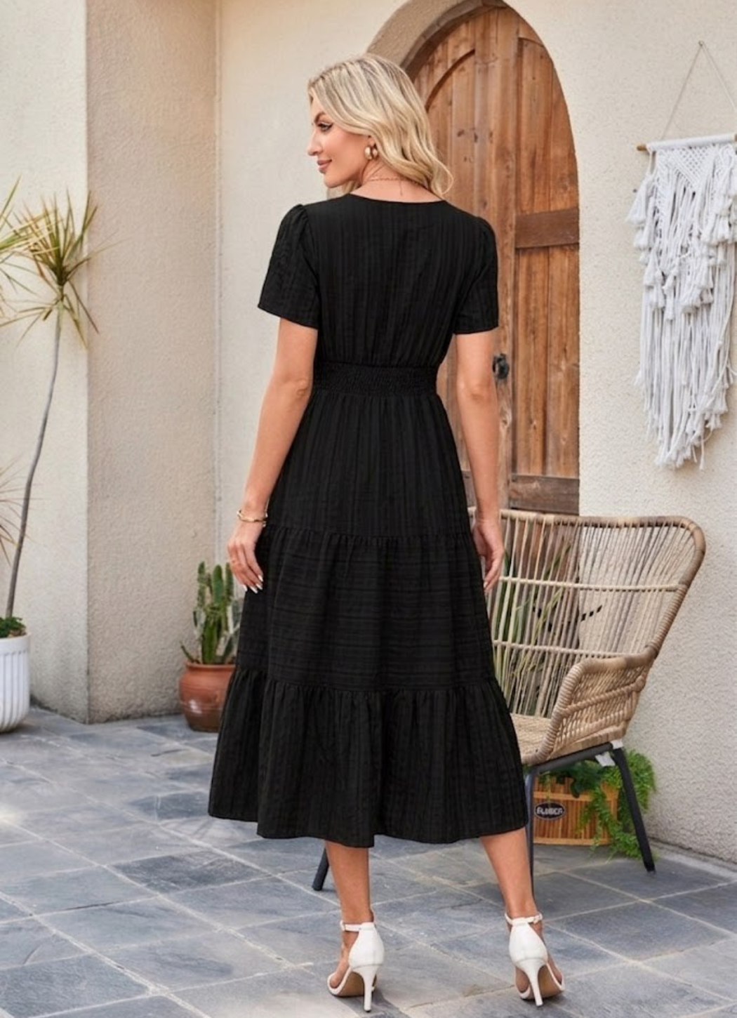 Astrelle - Strukturiertes Maxikleid mit Stufen