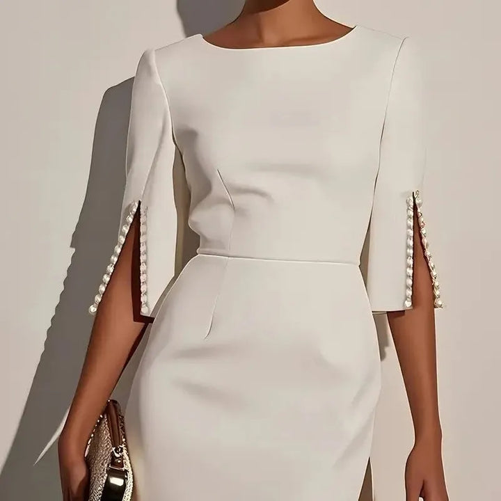 Avalyn - Midikleid mit perlenbesetzten Ärmeln