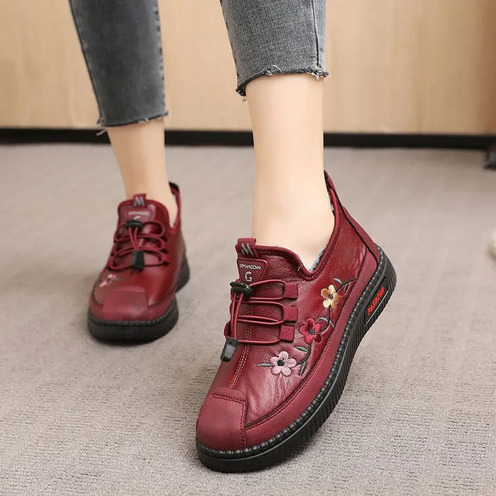 Verisse - blumenbestickte Komfort-Stiefeletten