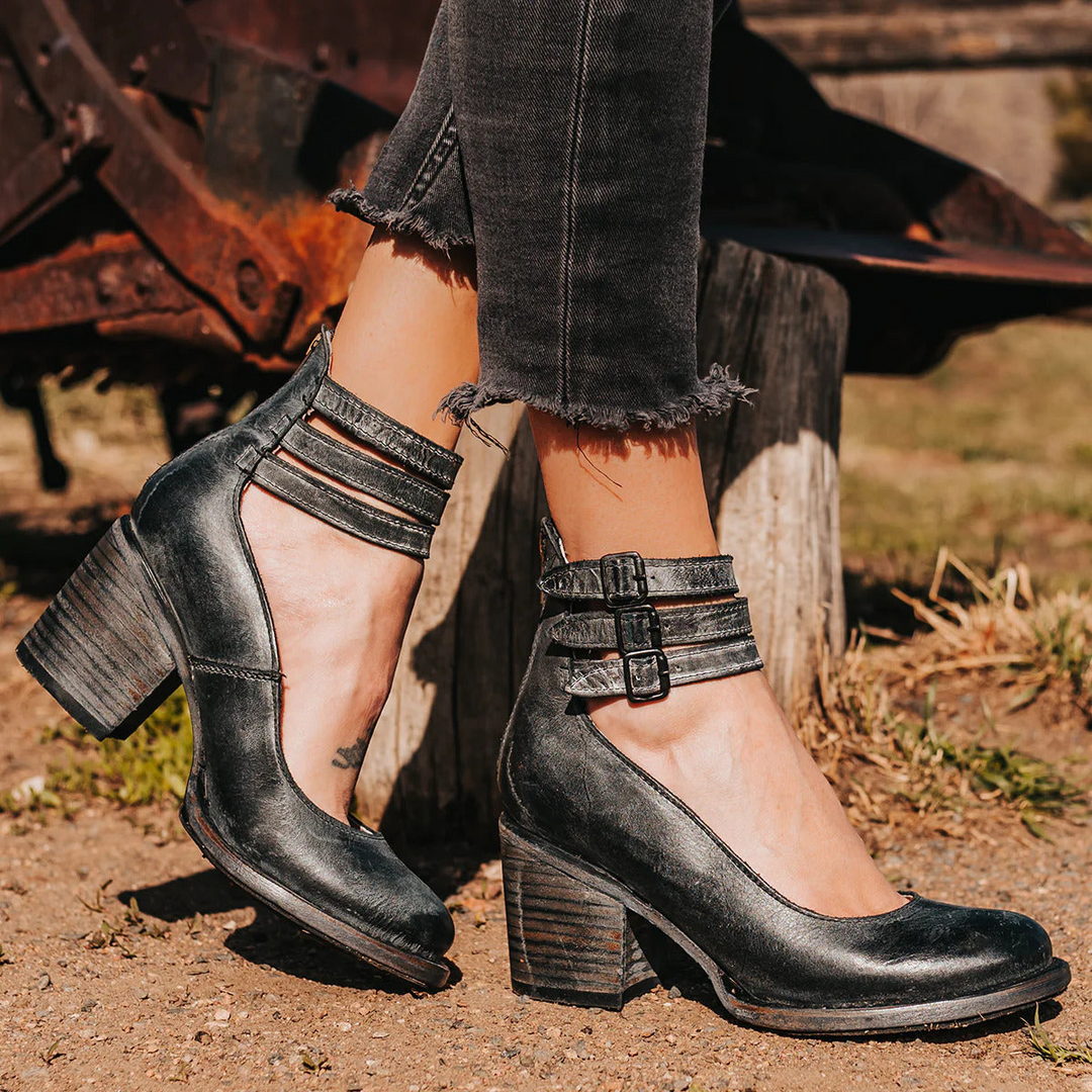 Philomena - Riemchensandaletten aus Leder im Vintage-Look