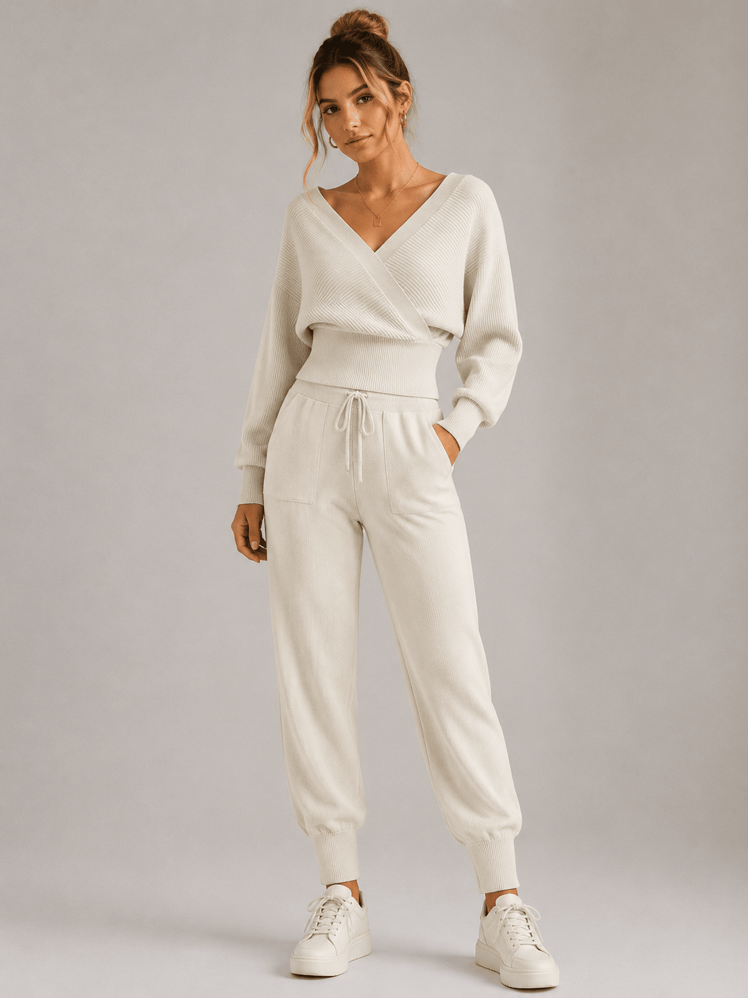 Adelyra - Gestreiftes zweiteiliges Lounge-Set