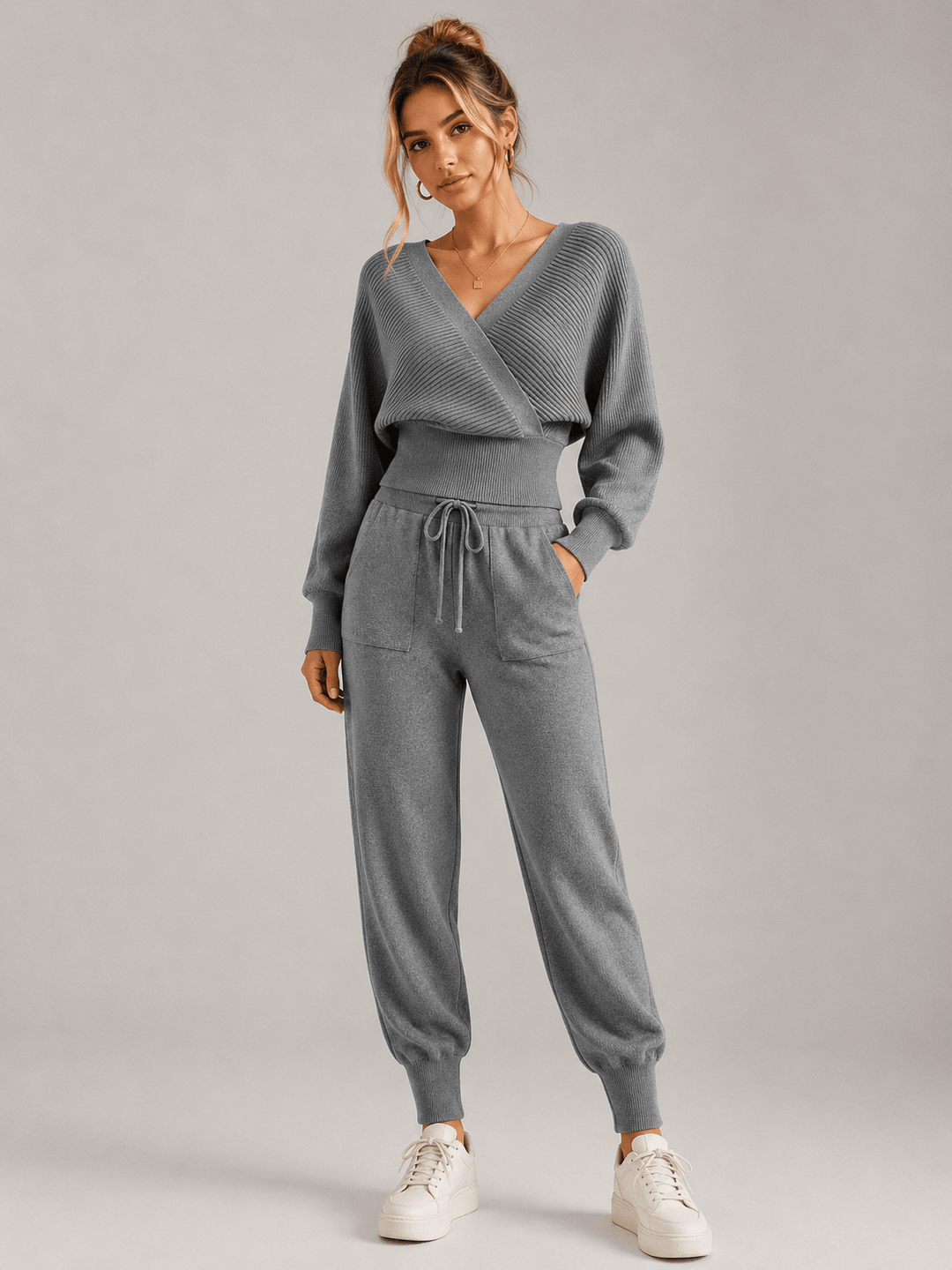 Adelyra - Gestreiftes zweiteiliges Lounge-Set