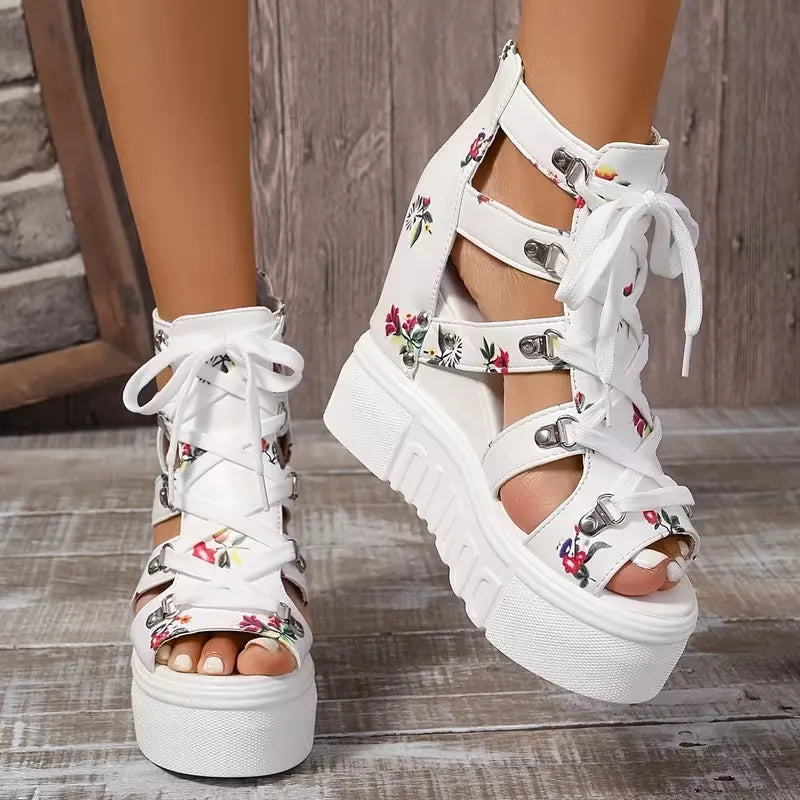 Gaelina - Florale Plateau-Sandalen zum Schnüren