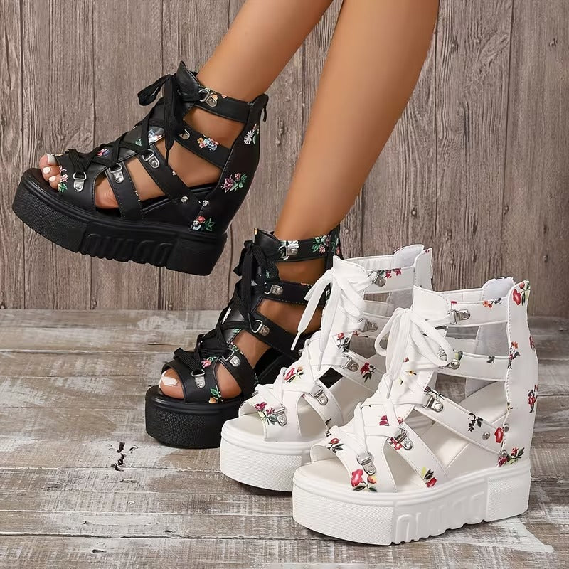 Gaelina - Florale Plateau-Sandalen zum Schnüren