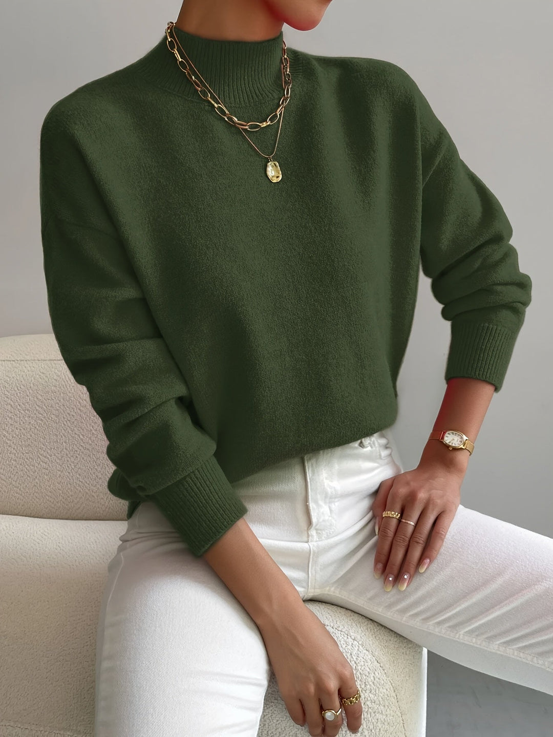 Astra - Locker geschnittener Strickpullover mit Stehkragen