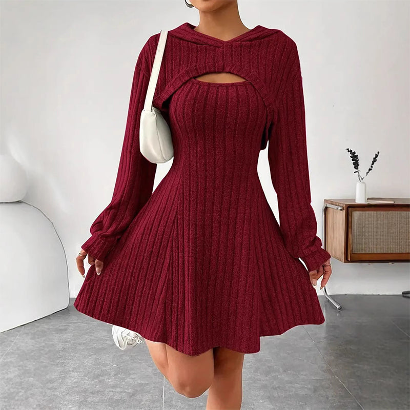 Mirellia - Strick-Minikleid mit Cut-outs und Kapuze