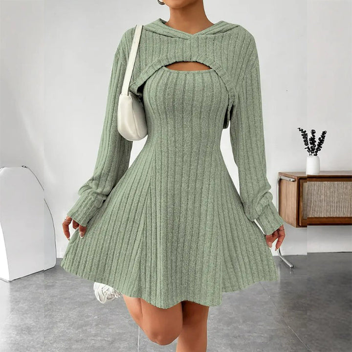 Mirellia - Strick-Minikleid mit Cut-outs und Kapuze