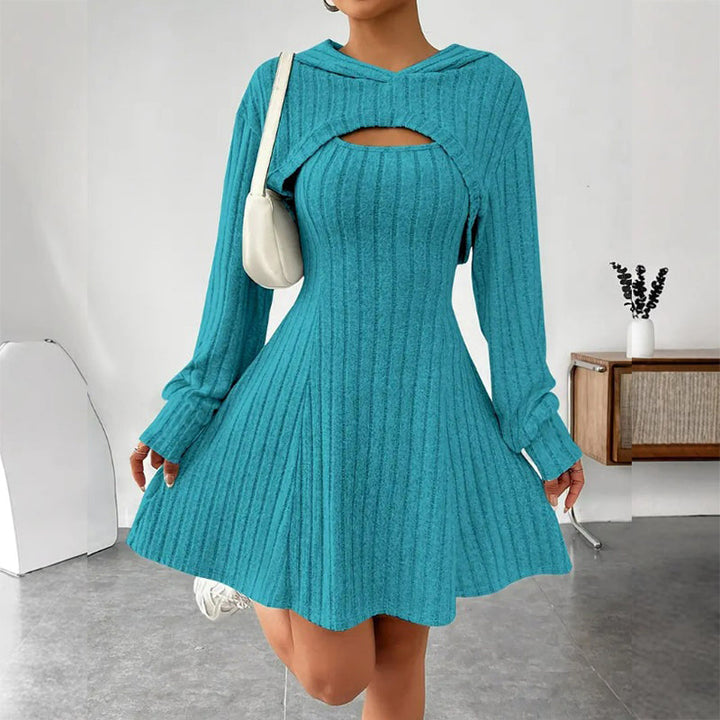 Mirellia - Strick-Minikleid mit Cut-outs und Kapuze