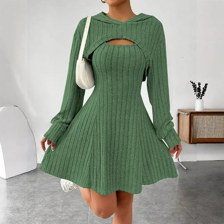Mirellia - Strick-Minikleid mit Cut-outs und Kapuze